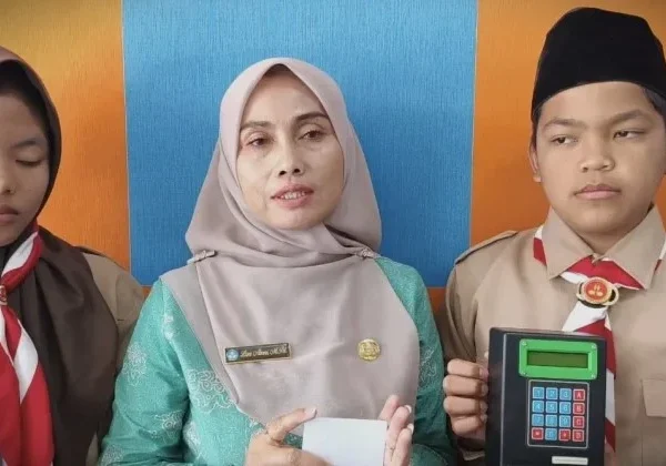 SMPN 13 Kerinci Bikin Kartu Presensi Digital, Orang Tua Bisa Cek Kehadiran Anak Lewat HP