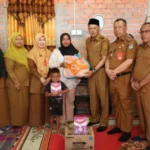 Wawako Azhar Hamzah Salurkan Bantuan Nyata untuk Cegah Stunting di Sungai Penuh