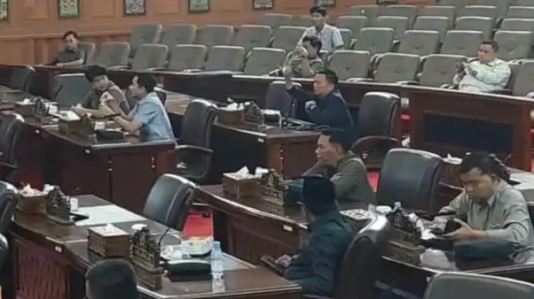 Kerinci dan Sungai Penuh Lepas dari Provinsi Jambi