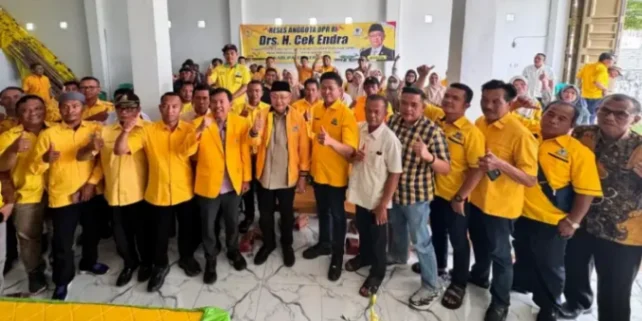 Cek Endra Ajak Petani Kerinci Naik Kelas