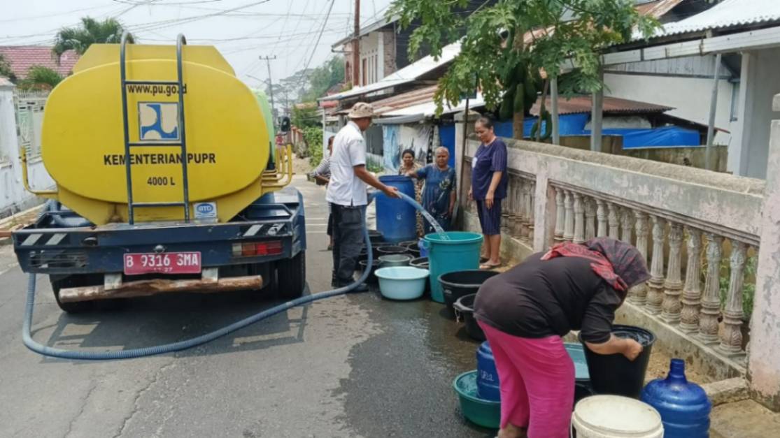 Perumda Tirta Khayangan Siagakan Mobil Tangki Air Bersih
